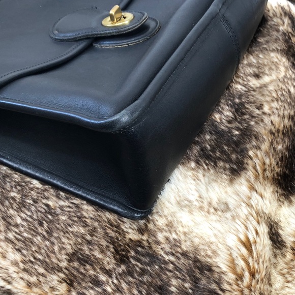 Vintage Coach Willis Hungary Black Leather Bag - Picture 8 of 16